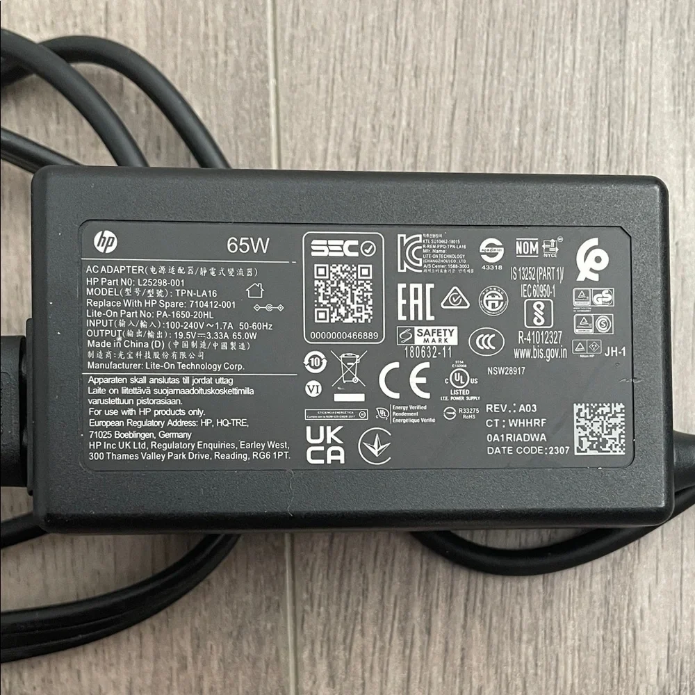 HP Black Laptop Charger 65W